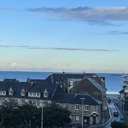 Daire Grand Clemenceau Vue 3 Etoiles